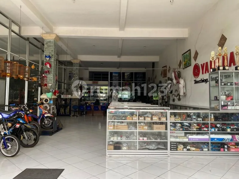 Ruko 3 Lantai Murah di Singaraja Kota SHM Imb Lengkap Area Komersial Luas 12 Are - Real Estate in Bali