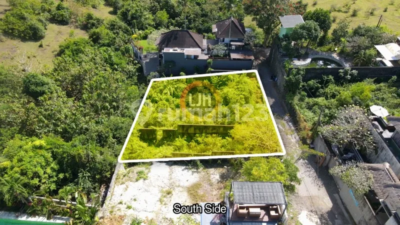 Tanah Strategis di Area Jalan Raya Uluwatu Cocok Dibangun Kompleks Villa - Bali in Bali