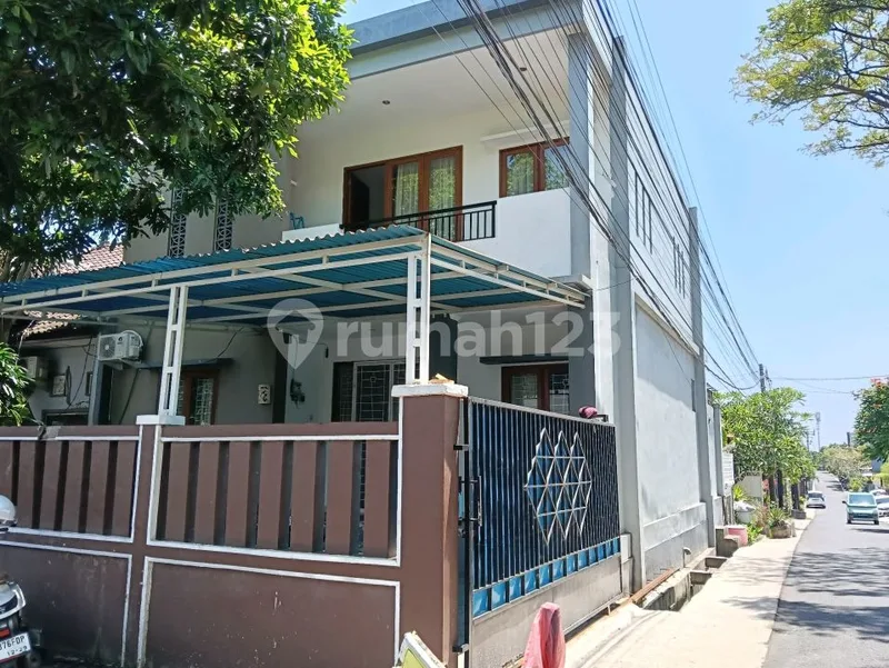 Di jual Rumah di Jln Taman sari - Krobokan - Real Estate in Bali