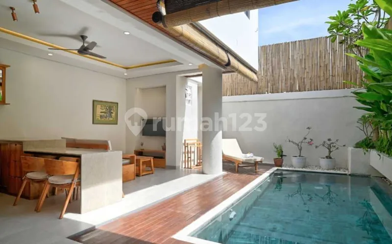 Nyaman Dekat Pantai! Villa 2Kt di Padanggalak| Sanur - Real Estate in Bali