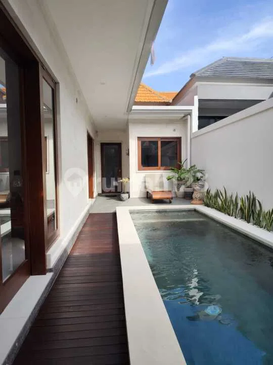 Rumah di Sanur 2 Kamar Tidur Ada Kolam Renang Besar Super Cantik - Bali in Bali