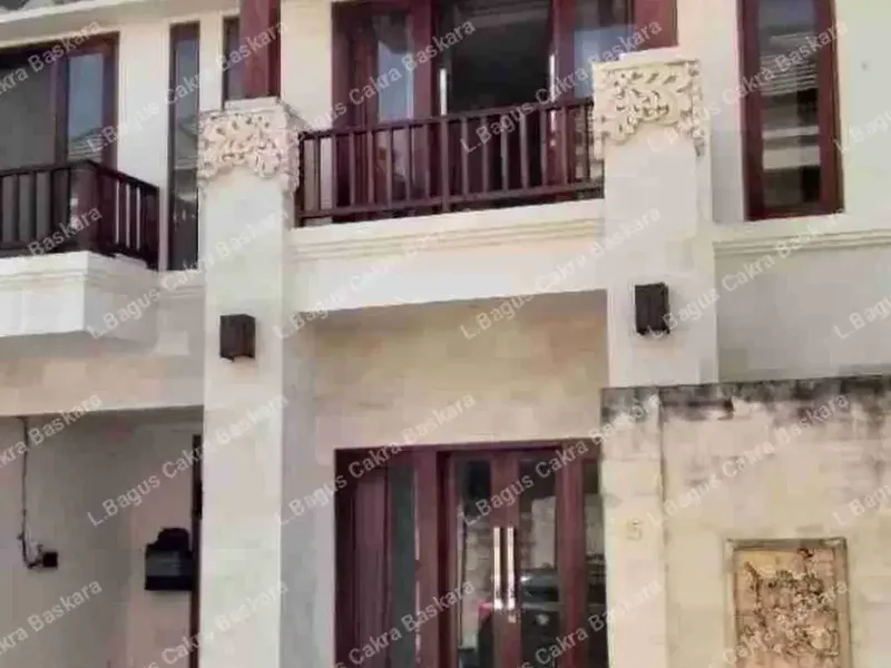 Disewakan Rumah 2 Lantai Minimalis Modern One Gate System 
Tukad Balian Renon, Denpasar Selatan - Real Estate in Bali