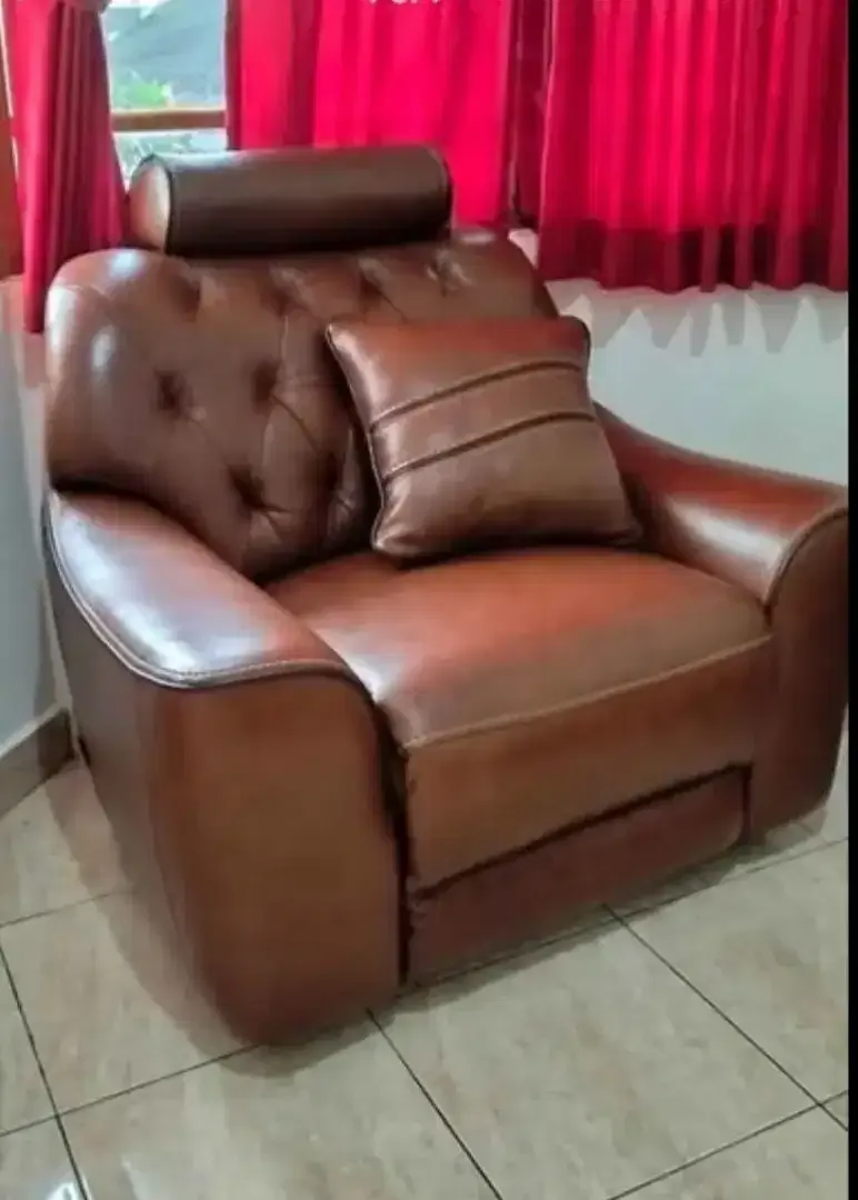 Sofa dan lemari display informa - Home & Garden in Bali