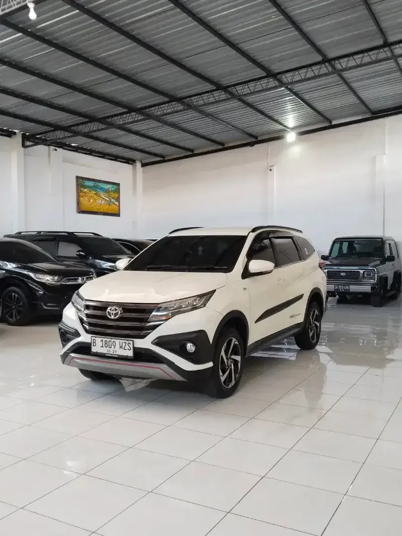 RUSH TRD S MATIC LOW KM TERIMA DK PAJAK BARU - Vehicles in Bali