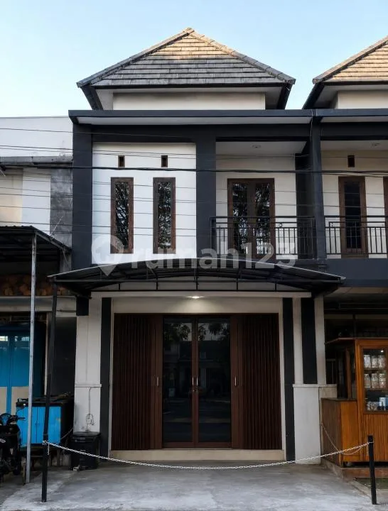 Dijual Ruko 2 Lantai Strategis di Jalan Raya Cokroaminoto - Denpasar - Bali in Bali