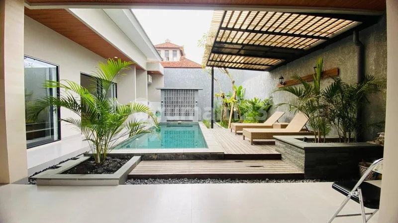 Villa Baru Furnished Kolam Renang Strategis Dekat Pantai di Sanur - Real Estate in Bali