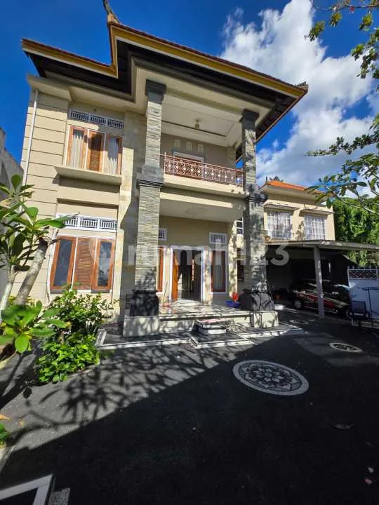 Freehold - Big house with big living room in nature paradise, Tabanan, Bali - Real Estate in Bali