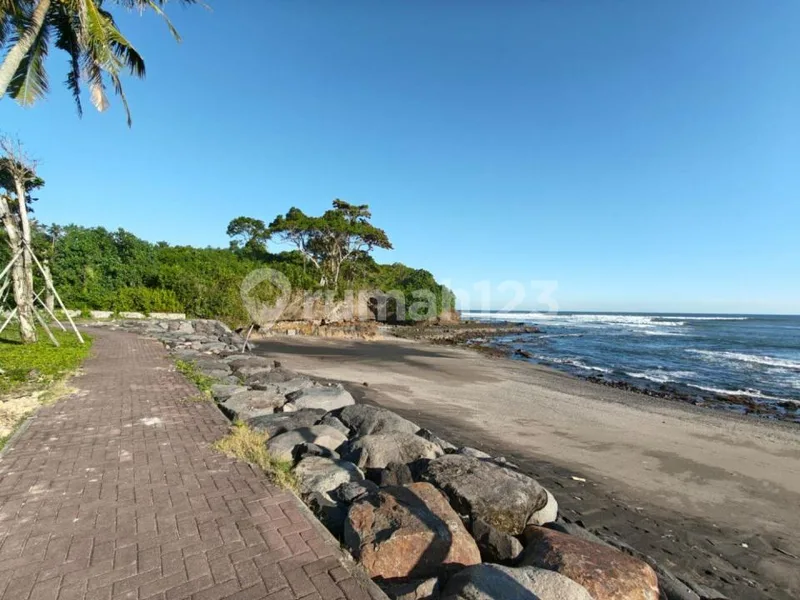 Beach Land. - Bali in Bali