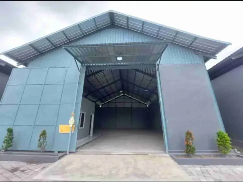 DIJUAL GUDANG PLUS RUKO DEKAT PANTAI LOVINA JL - Real Estate in Bali