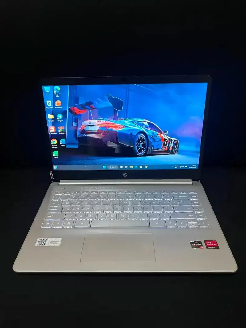 Dijual Hp 14s - Fq0xxx Amd Ryzen 3 ( ram 8/ nvme 512 gb ) - Bali in Bali