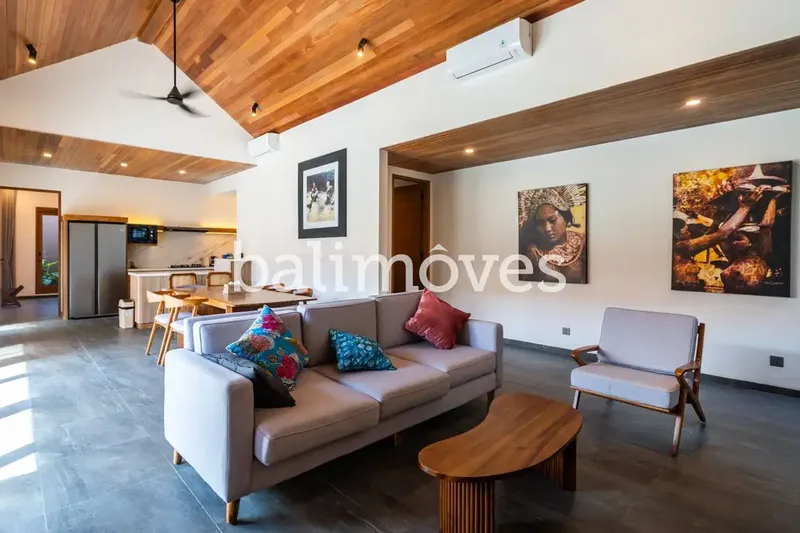 Vila Modern Tiga Kamar Tidur Dalam Kompleks Di Tepi Pantai Sanur - Bali in Bali
