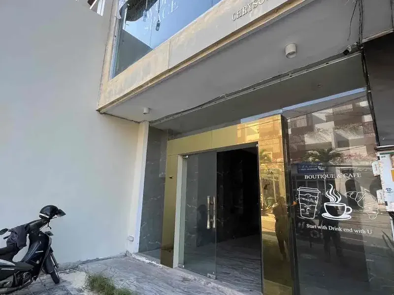 PREMIUM COMMERCIAL SPACE FOR RENT
Near Atlas Beach Club & Finns Recreation Club – Canggu, Bali - Real Estate in Bali