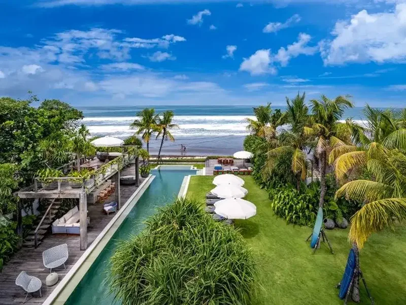 BEACHFRONT LUXURY VILLA FOR SALE IN SEMINYAK - Real Estate in Bali