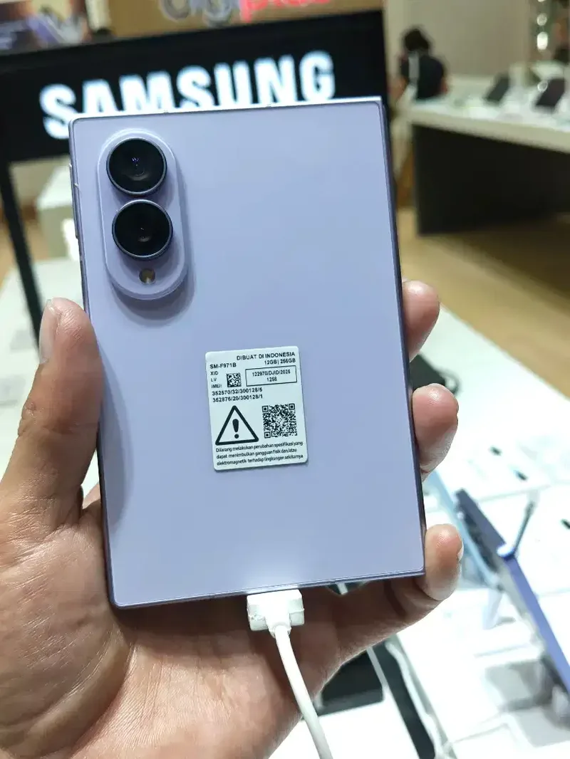 PROMO CICILAN FREE 2 KALI ANGSURAN SAMSUNG Z FOLD 8 - Electronics in Bali