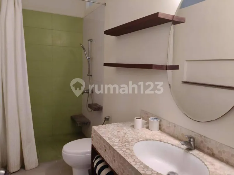 Villa 2 Unit Furnish Dgn Pool Strategis Dkt Pantai Berawa Canggu - Real Estate in Bali