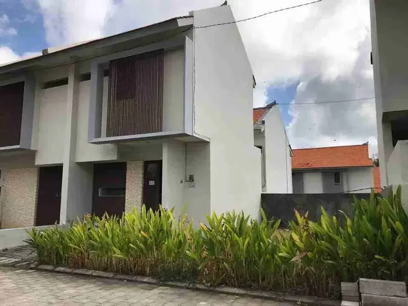 dijual rumah lantai 2 one gate dekat Asian internasional scool taman Rama purigading jimbaran Kuta Selatan Badung Bali - Real Estate in Bali