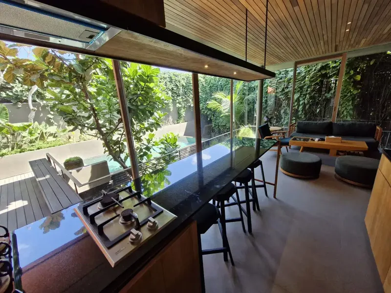 VILLA JIMBARAN DALAM KOMPLEKS FULLY FURNISHED - Real Estate in Bali