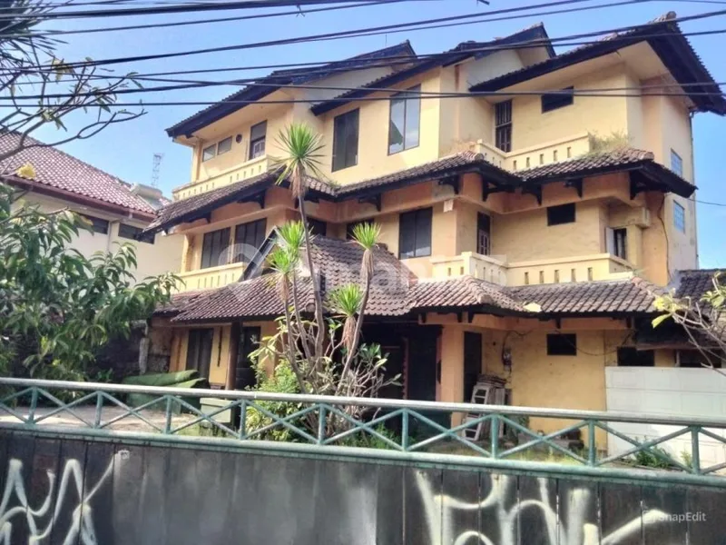 Gedung 3.Lantai Di.bypass.ngurahrai Denpasar - Bali in Bali