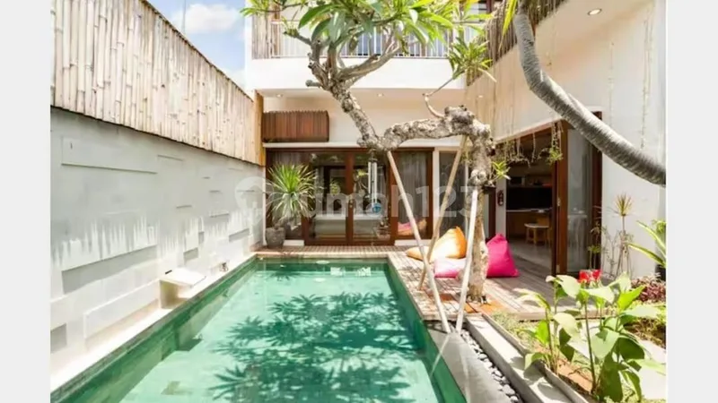 3Br Tropical Villa di Seminyak, SHM + Well Kept + Fully Furnished - Real Estate in Bali