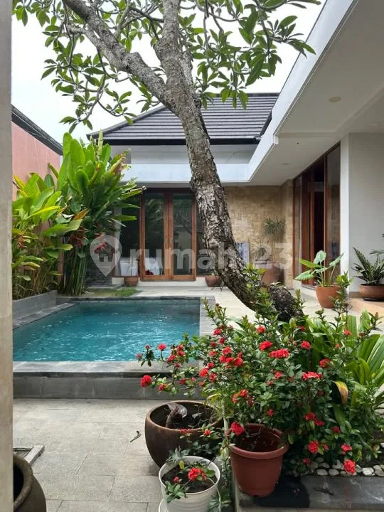 Stylish 2 Bedrooms Villa Strategic Location Toyaning Ungasan - Real Estate in Bali