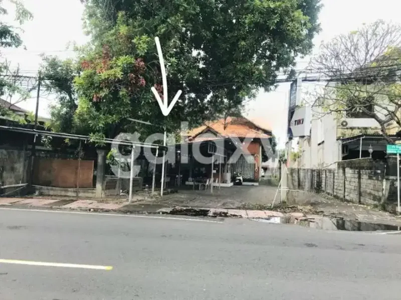 TANAH BONUS BANGUNAN EX GARMENT DI RAYA KUTA BADUNG, BALI - Real Estate in Bali