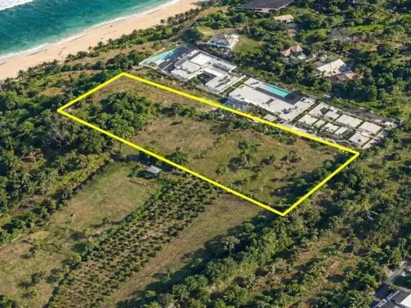 WONDERLAND ULUWATU CLIFF TOP LAND FOR SALE - Bali in Bali