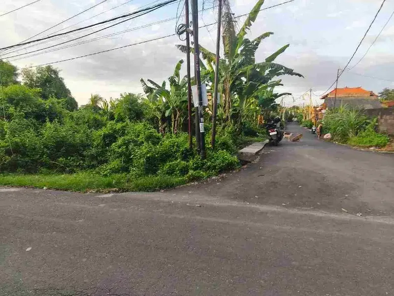 dijual tanah 12,31 are IDR 550 juta per are dekat pantai Balangan Jimbaran Kuta Selatan Badung Bali - Real Estate in Bali