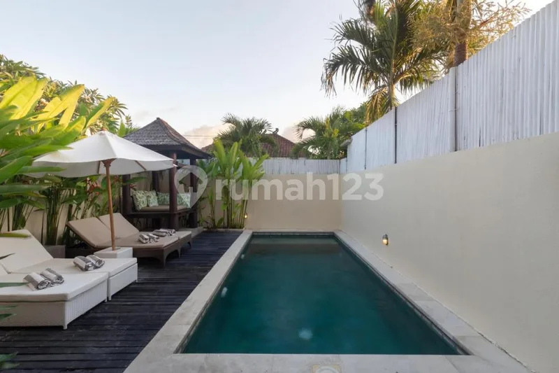 Villa 3bedrooms Quiet And Strategic Location At Semer Kerobokan - Real Estate in Bali