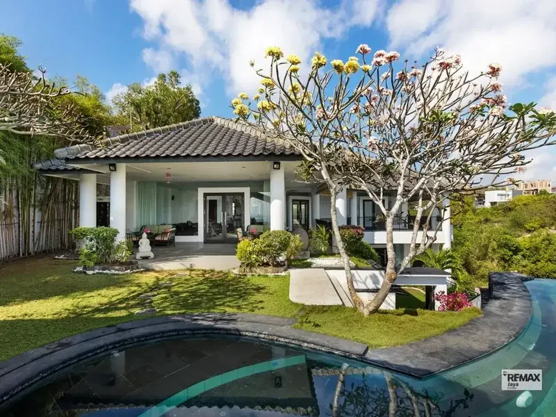 Luxury Tropical Villa For Sale In Kutuh, Badung Area - Bali in Bali