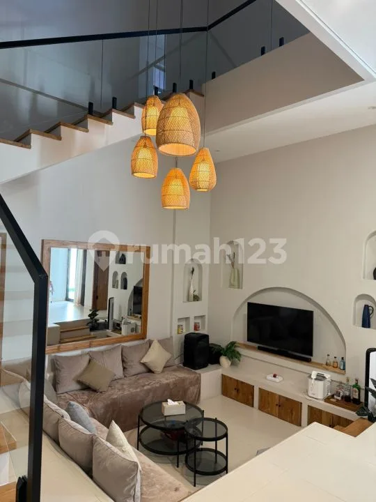 Villa Modern Tropical Nusa Dua Dijual - Real Estate in Bali