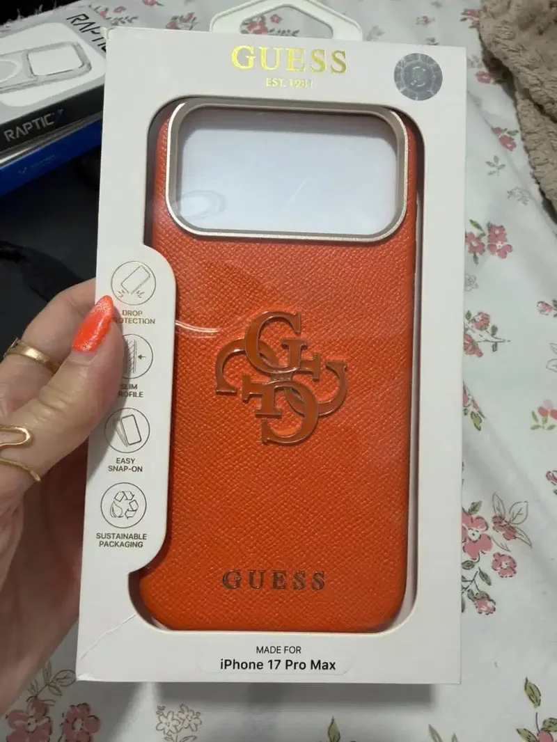 Dijual Casing HP Iphone 17 Pro Max Guess Original - Electronics in Bali
