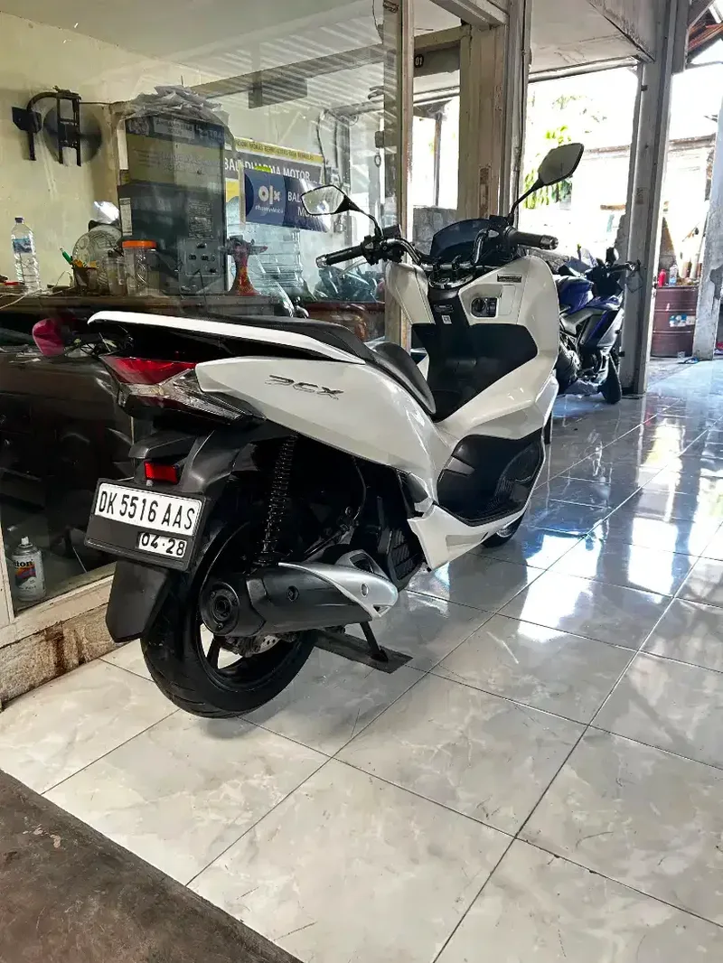 Honda PCX. 150 CC thn 2018 cash. Bali dharma motor - Vehicles in Bali