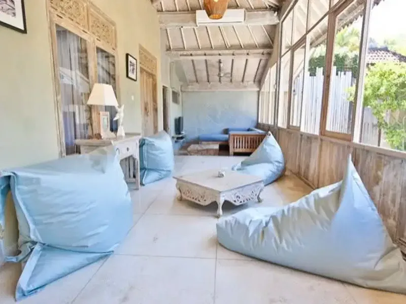Elegant Family Villa for Rent in Seminyak Prime Location Near Beaches, Cafés & International School – Fully Furnished with Private Pool & Garden - Real Estate in Bali