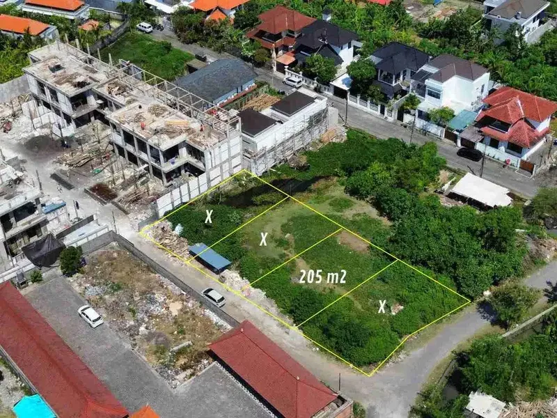 Jual tanah di mertanadi KEROBOKAN dkt SEMINYAK kawasan pariwisata Bali - Real Estate in Bali