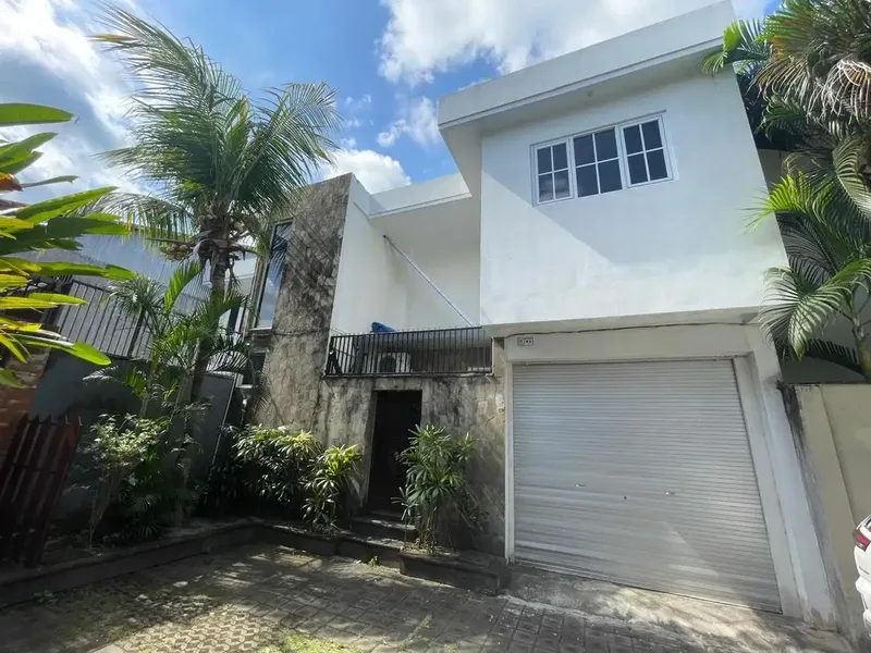 VILLA DIJUAL DI JIMBARAN DEPAN INTERCON FULL FURNISHED - Real Estate in Bali