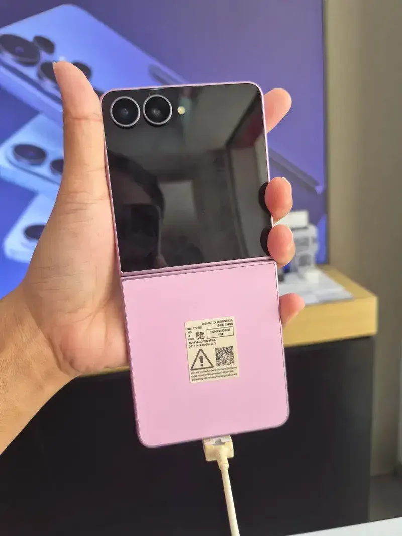 Kredit Samsung Galaxy Z fold8 Cukup KTP Tanpa DP - Electronics in Bali