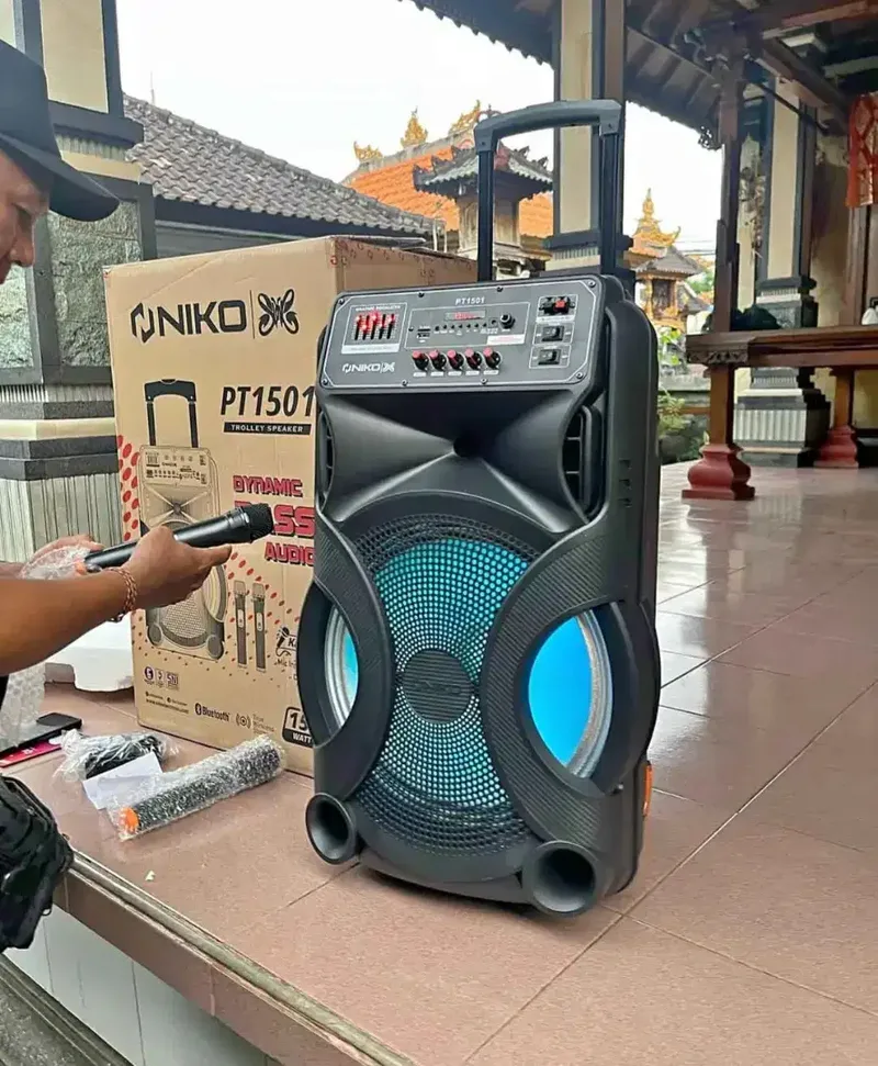 Jumbo 15 inch speaker troly karaoke merk NIKO isi 2 mic wireles - Electronics in Bali
