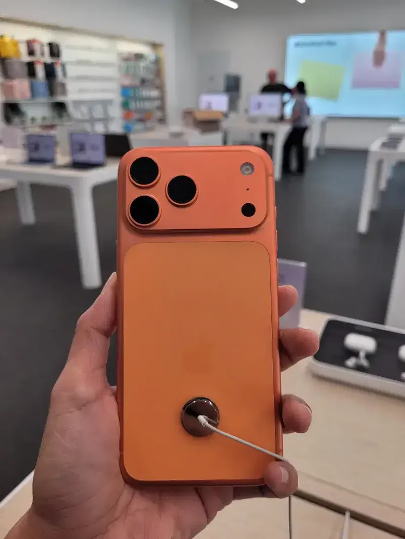 Promo iPhone 17 Pro bisa kredit cicilan ringan tanpa DP - Electronics in Bali