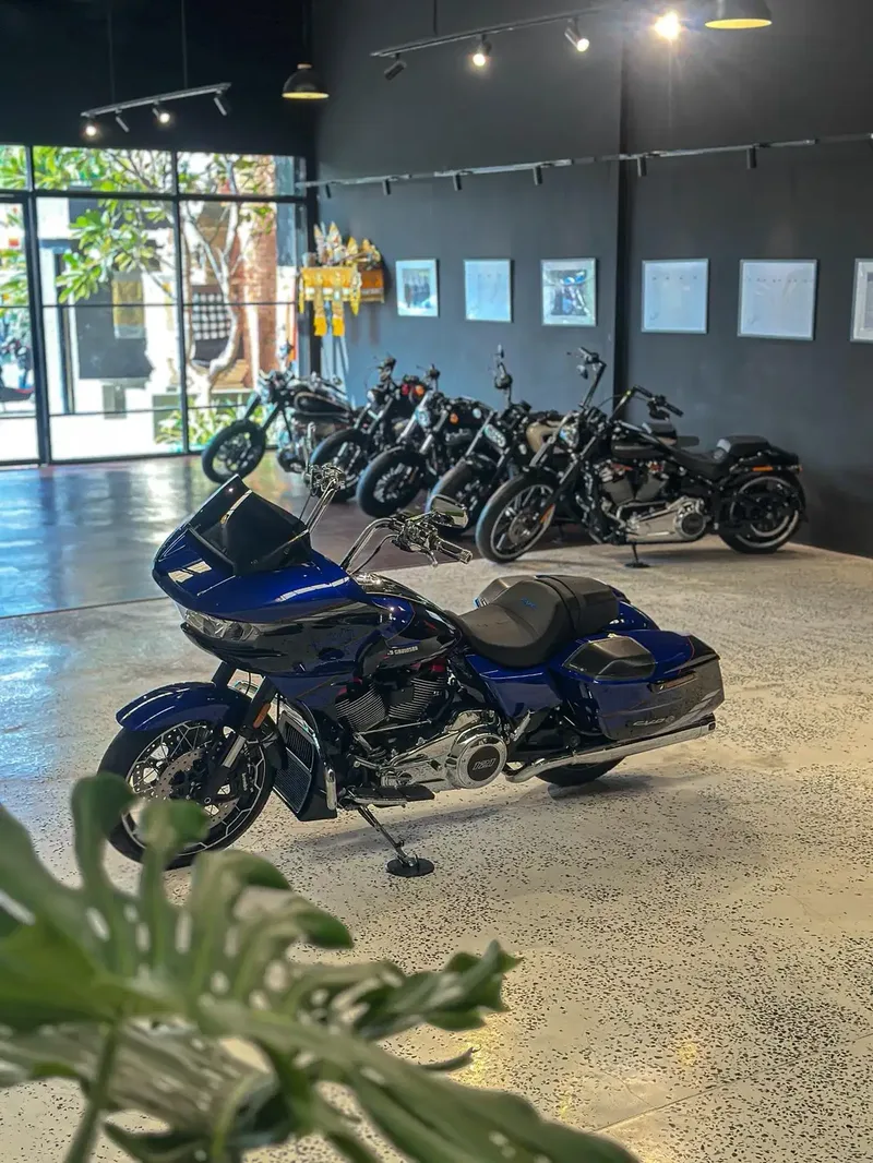 ALL NEW ROAD GLIDE CVO VVT 121 BRAND NEW - Vehicles in Bali