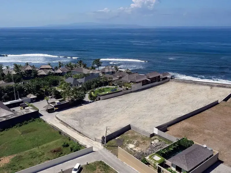 DI JUAL TANAH PREMIUM DEPAN PANTAI - Real Estate in Bali
