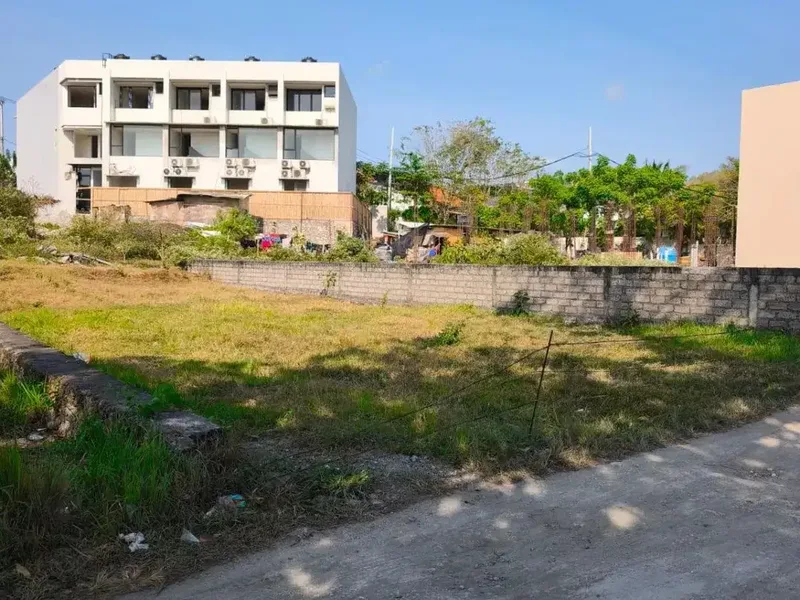 Tanah labuan sait pecatu - Bali in Bali