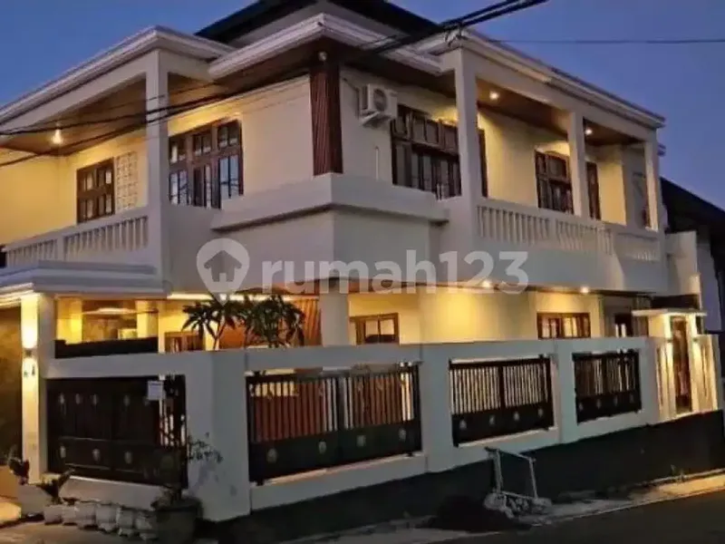 Disewakan Luxury Rumah Premium Lingkungan Sejuk Dekat Pariwisata - Real Estate in Bali