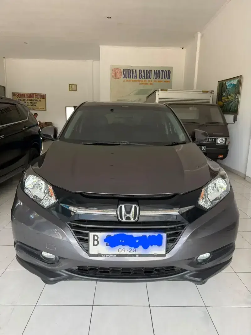 Honda HRV 1.5 E.CVT 2018 - Vehicles in Bali