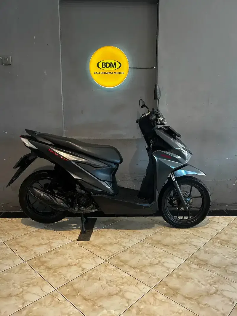 Beat fi thn. 2024 cash. Bali dharma motor - Vehicles in Bali