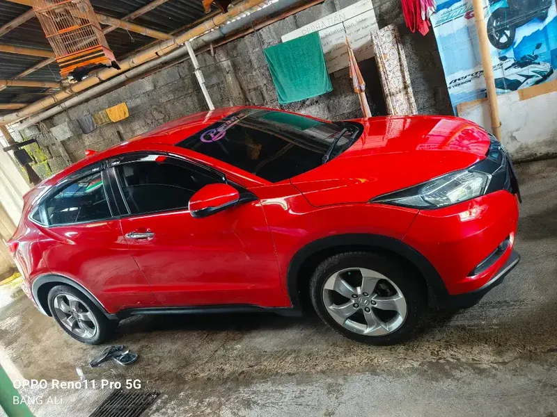HR-V E metic tahun 2017 - Vehicles in Bali