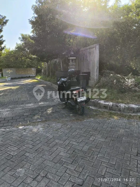 Tanah 165M2 Cocok untuk Villa atau Guesthouse Pecatu Graha - Bali in Bali