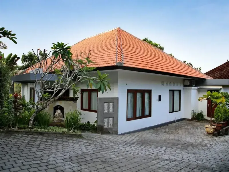 2 Units Three Bedrooms Villa For Sale in Strategic Location of Berawa - Real Estate in Bali