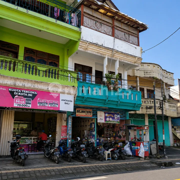 Dijual: Ruko Eksklusif 3 Lantai di Pusat Kota Semarapura Bali - Hanya 500 Meter Dari Kerthagosa, Strategis & Produktif! - Real Estate in Bali