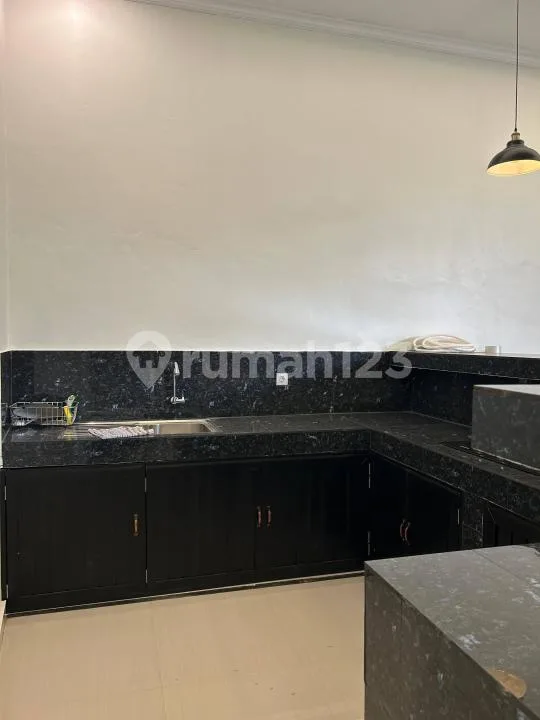 Moriarti Villa Kawasan Elit Strategis dan Nyaman di Tibubeneng - Real Estate in Bali