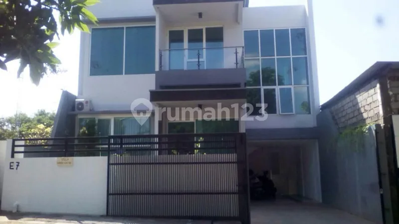 Rumah Semi Villa Gunung Catur Denpasar - Real Estate in Bali